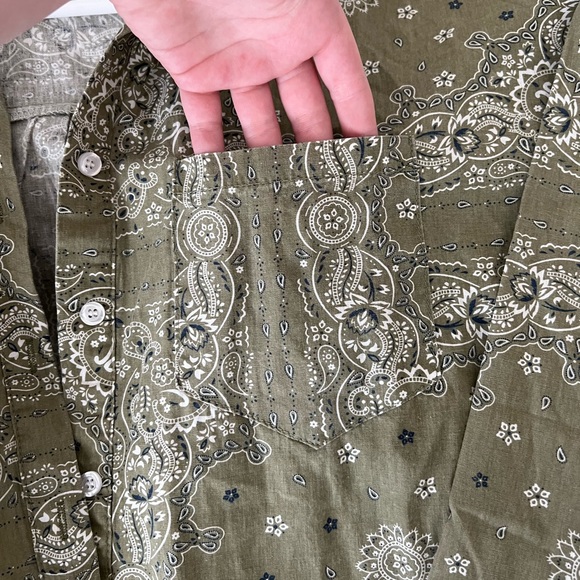 POL/Courts General Store button down - Picture 2 of 5